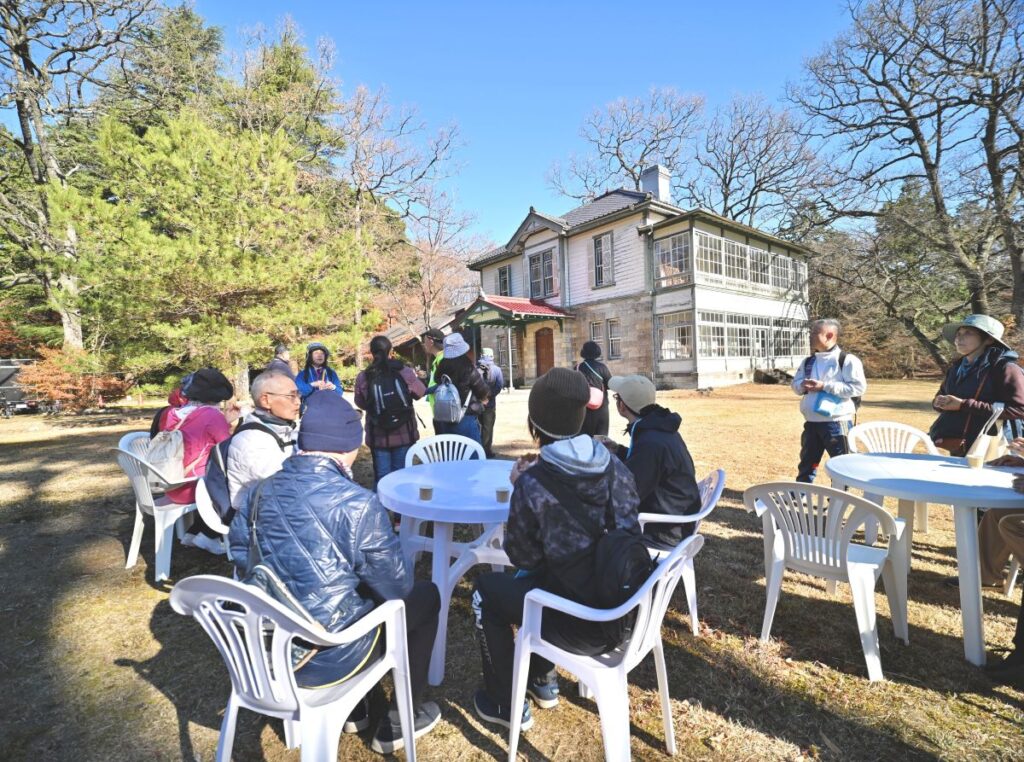 ONSEN・ガストロノミーウォーキング in 那須塩原2025で、松方別邸でくつろぐ様子